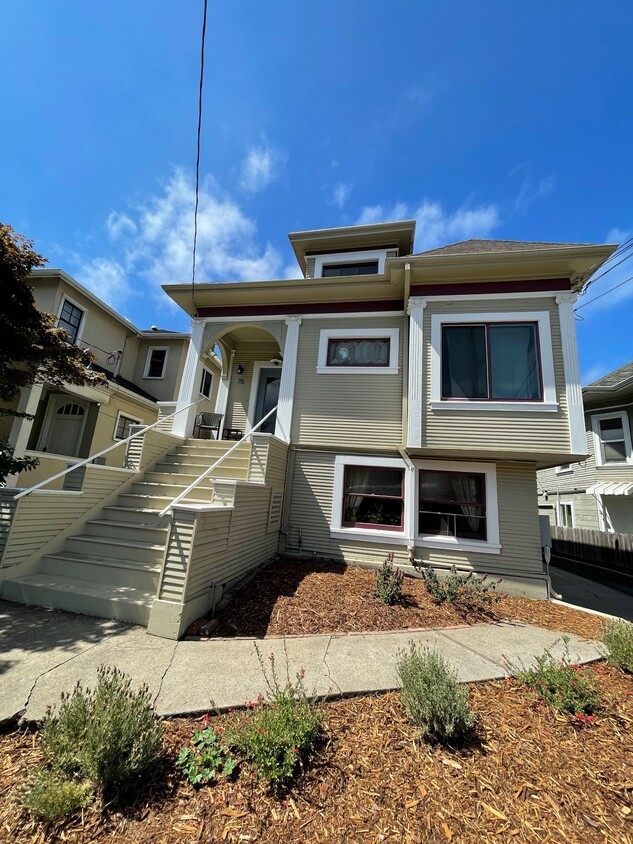 Primary Photo - 71 Monte Vista Ave