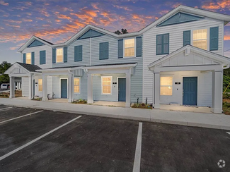 Building Photo - 3409 SW 34th Ave Cir