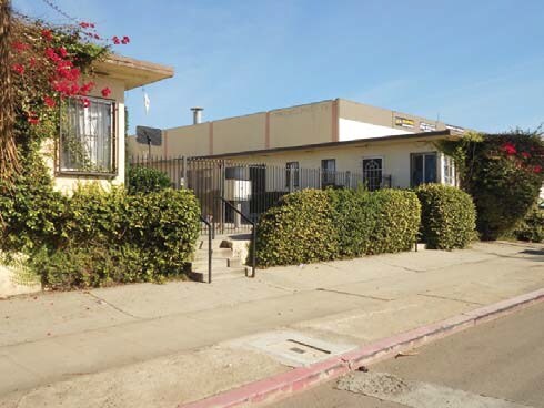 Property Entrance - 2902-2916 Main St