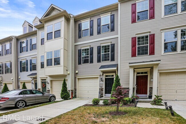 Foto del edificio - 2 br, 3 bath House - 8227 Hollow Ct