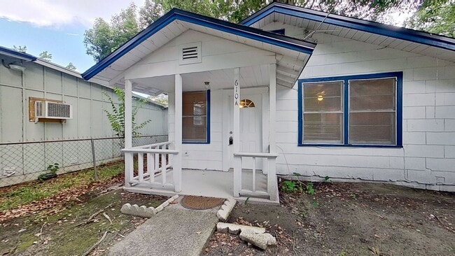 Building Photo - 610 Edgewood Ave S