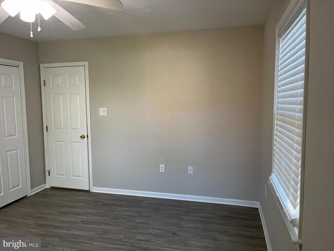 Foto del edificio - 162 S Marshall St