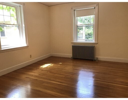 Building Photo - 41 Lee St