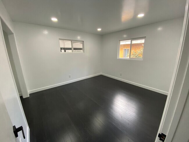 Foto del edificio - 212 N Vendome St