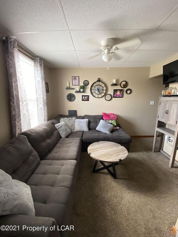 LIVINGROOM - 116 Union St
