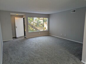 Building Photo - 17031 Pinehurst Ln