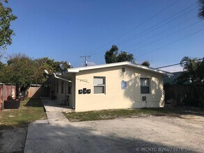 Building Photo - 3722 Henry Ave