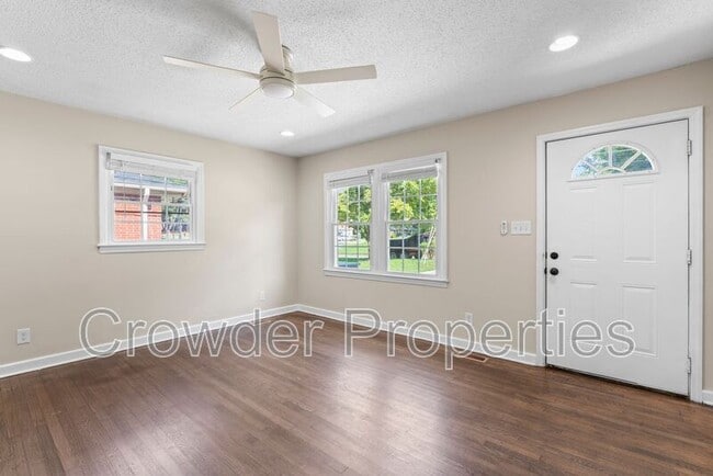 Building Photo - 3612 Sargeant Dr