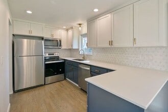 Building Photo - 20804 3rd Ave W