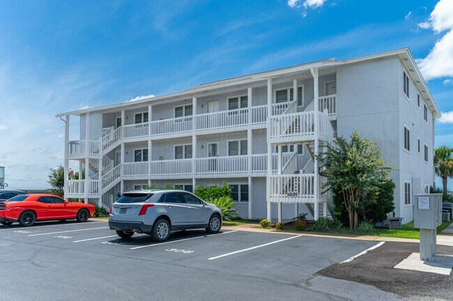 Foto del edificio - Waterfront Condo!