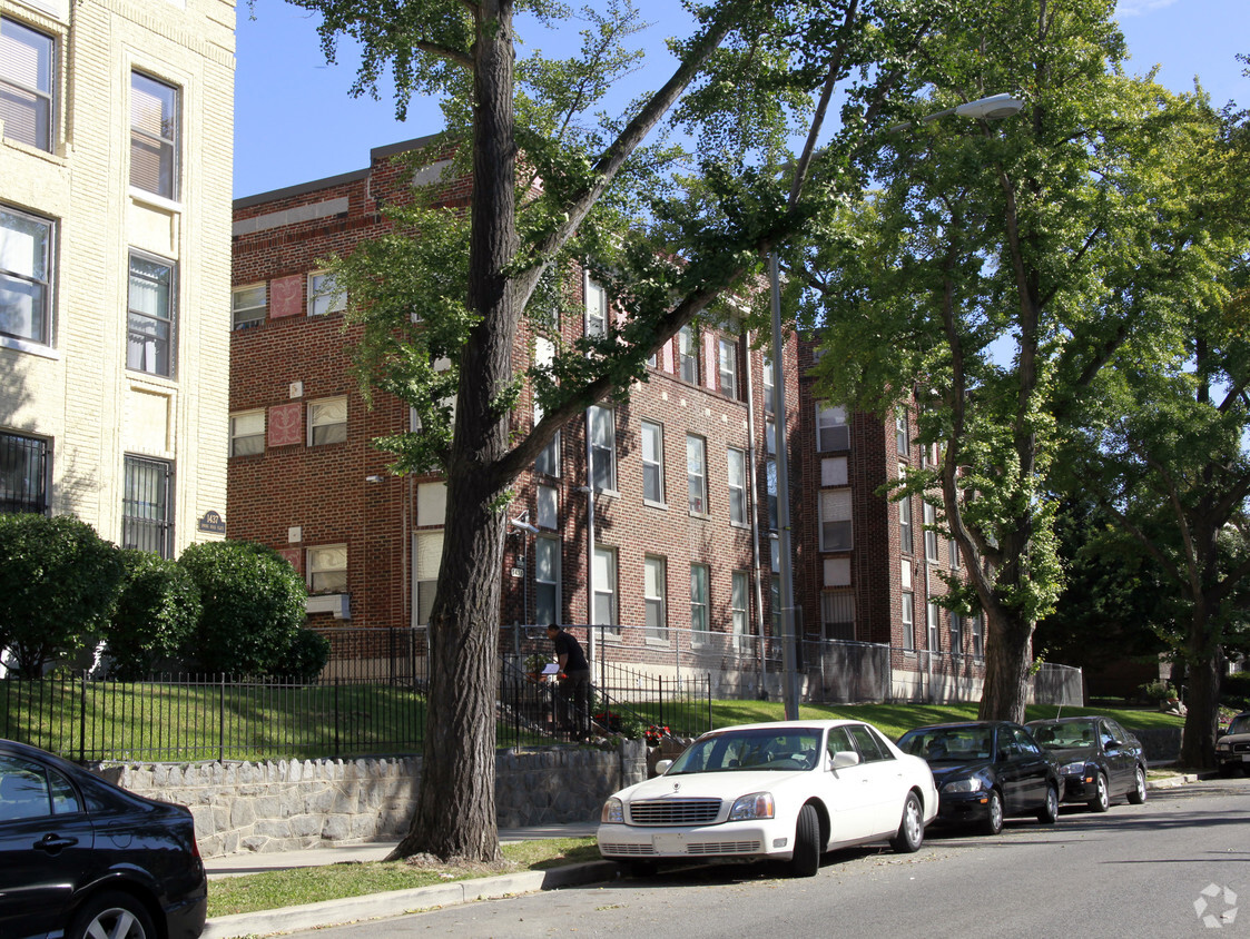 1435 Spring Rd NW, Washington, DC 20010 - Apartments in Washington, DC ...