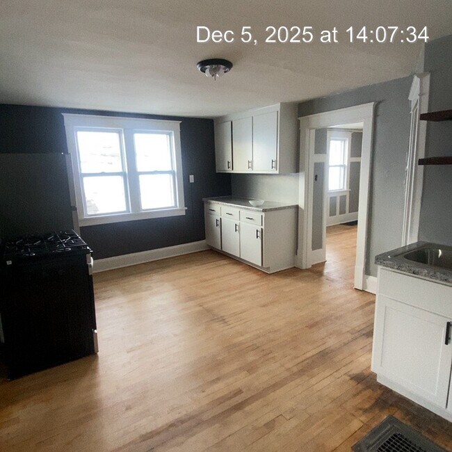 Foto del edificio - 823 E Clarke St