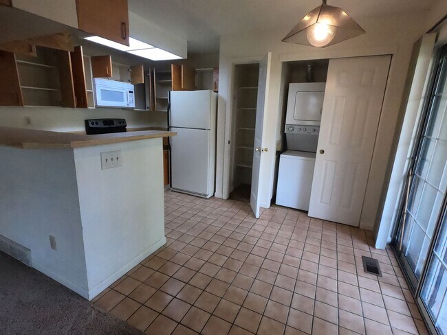 Foto del edificio - Cozy ground floor Condo in Gunbarrel