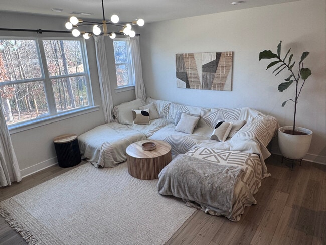 Foto del edificio - 1612 Levy Wy