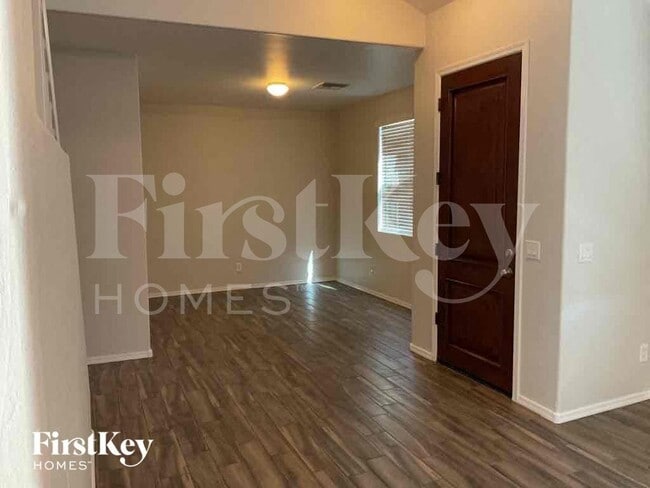 Building Photo - 4151 E Oakland St