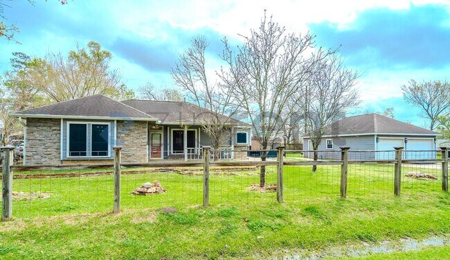 Building Photo - 7934 Round Rock Dr