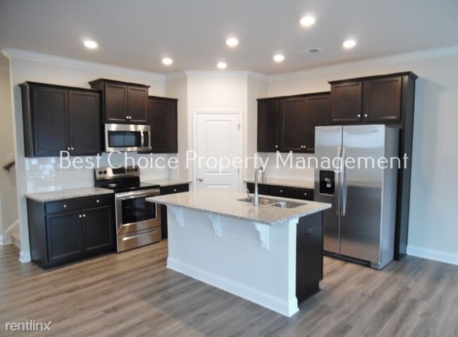 Building Photo - 3 br, 2.5 bath Townhome - 311 Yellow Fox Rd