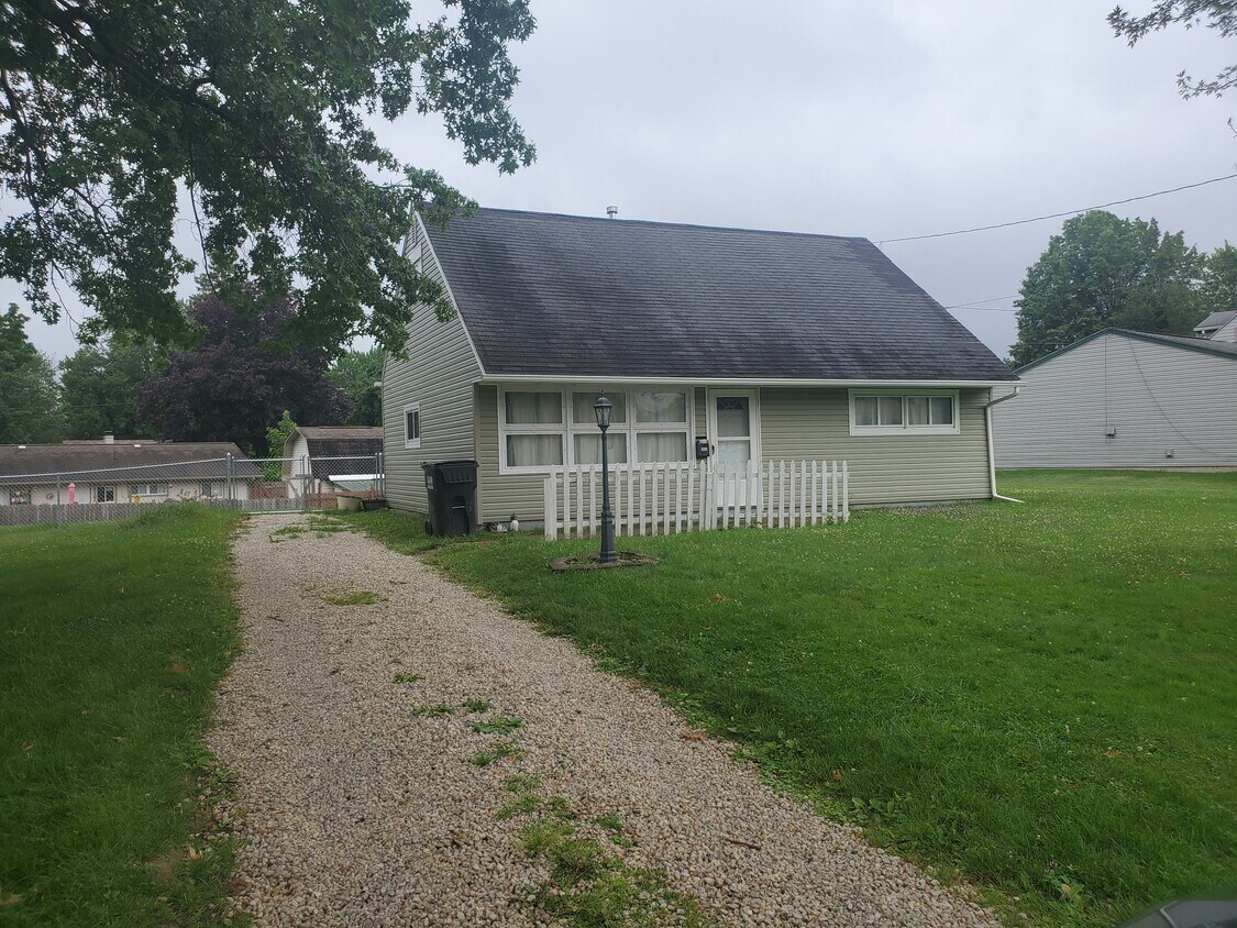 4165 Westmont Dr, Youngstown, OH 44515 House Rental in Youngstown, OH