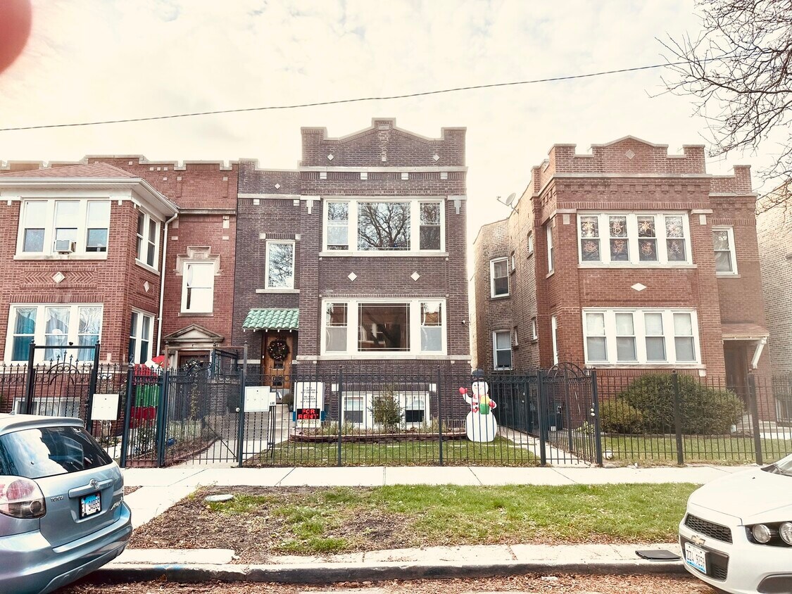 Foto principal - 3046 N Keating Ave