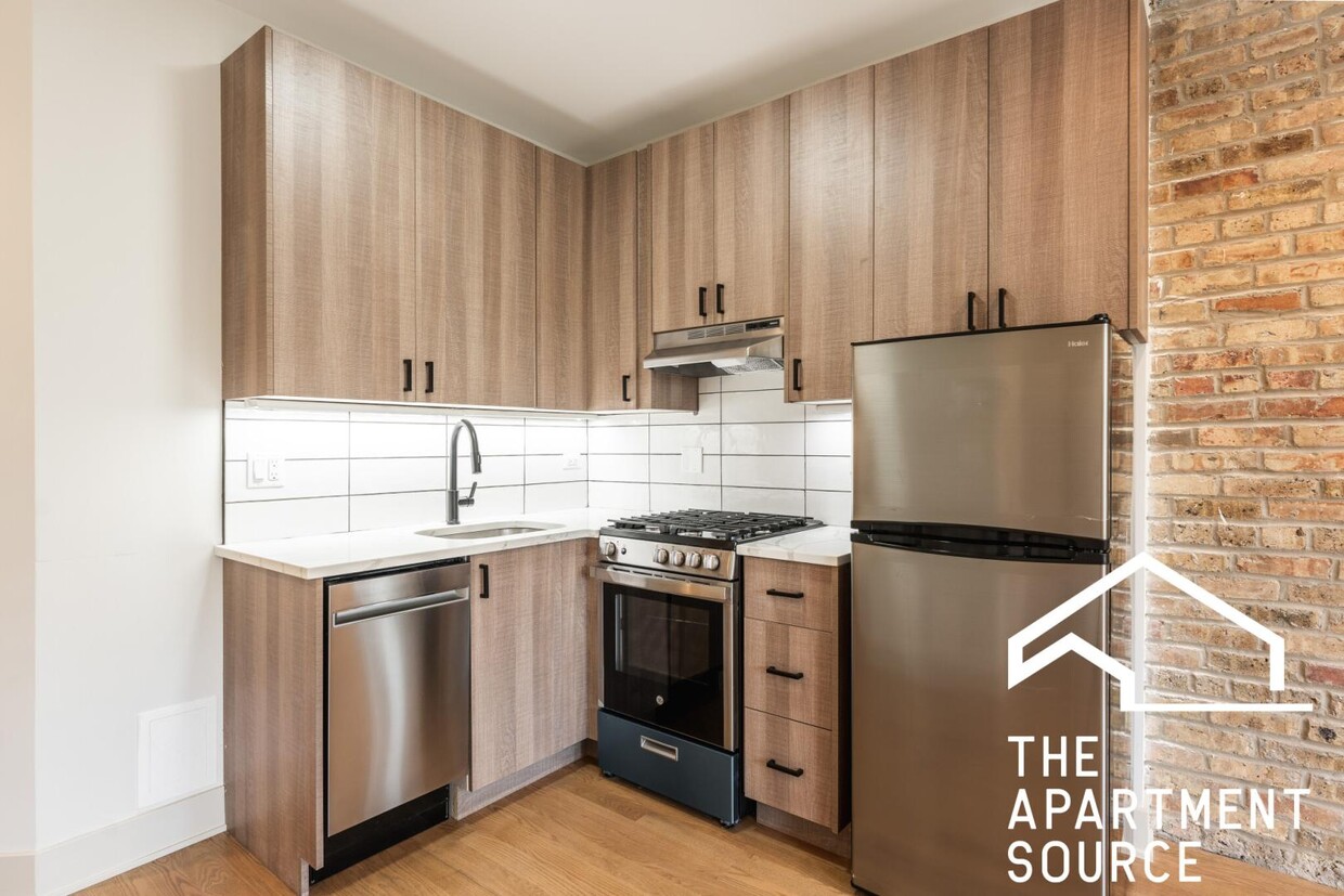 Photo - 4602 North Winchester Avenue #3E