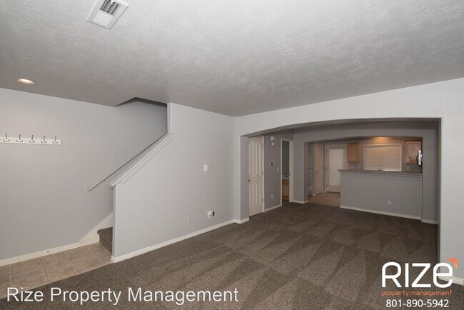 Building Photo - 2 br, 2.5 bath House - 1769 E Kiera Ct