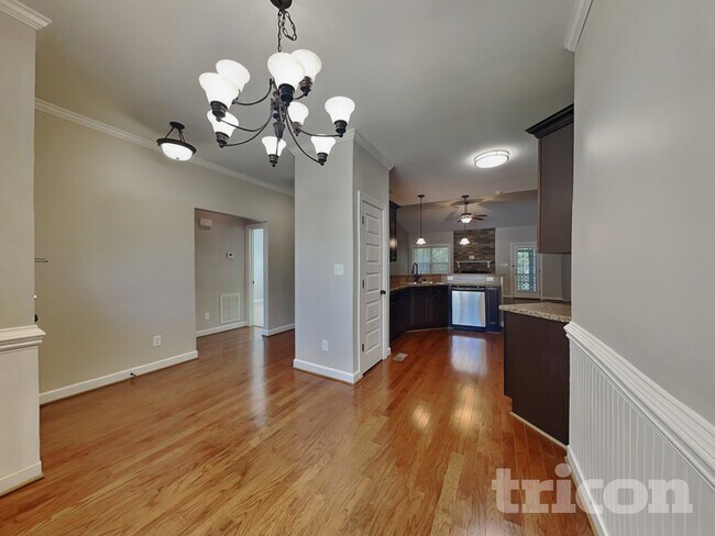 Foto del edificio - 102 Pinewinds Ct