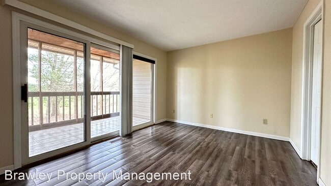 Building Photo - 2 br, 2 bath House - 9645 S Lake Ridge Rd