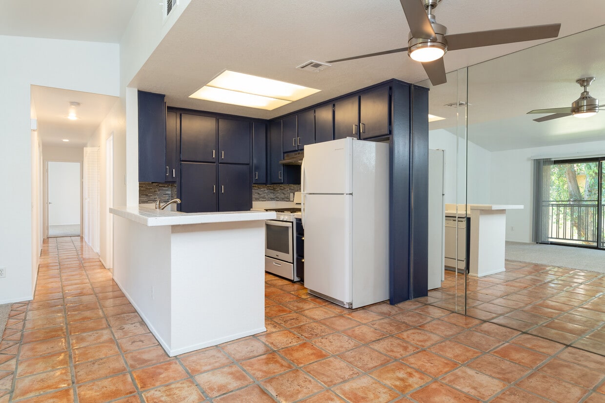 31200 Landau Blvd Unit 1408, Cathedral City, CA 92234 Condo for Rent