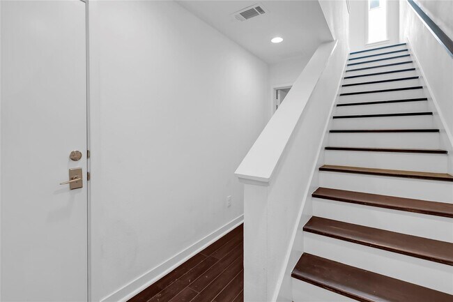 Photo - 4915 Flitwick Ct Townhome
