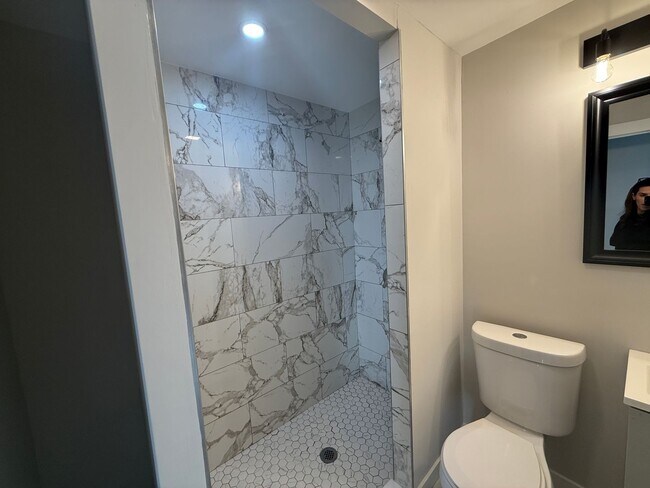 Foto del edificio - Newly Renovated Single Family in West Haven!