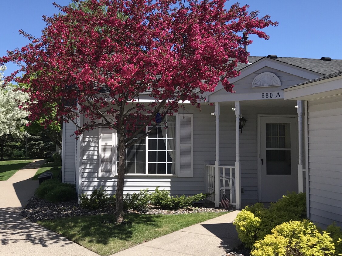 Foto principal - Cottages of Vadnais Heights