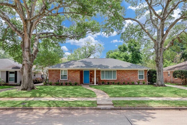 Building Photo - 3807 Murworth Dr