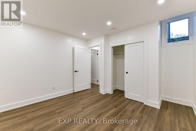 Photo du bâtiment - 1250 Davenport Rd