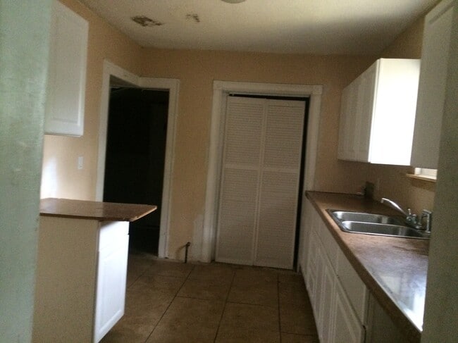 Foto del edificio - 3312 Monroe Ave