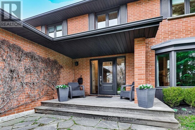 Photo du bâtiment - 2291 Dunedin Rd