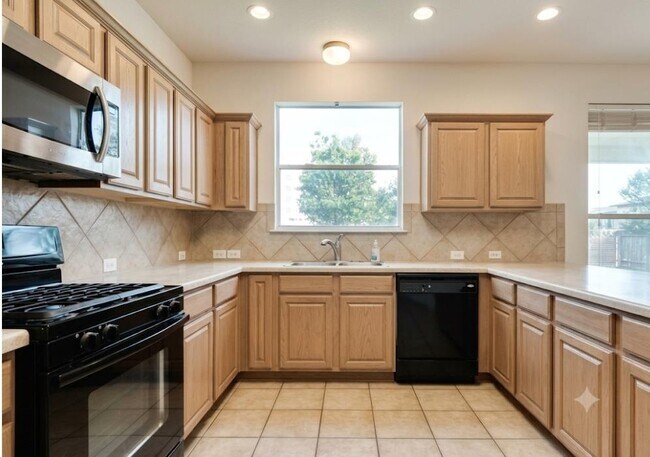 Foto del edificio - 314 Hidden Brook Ln
