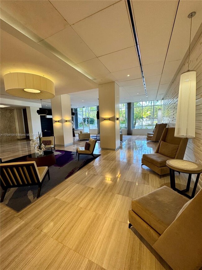 Foto del edificio - 100 Bayview Dr