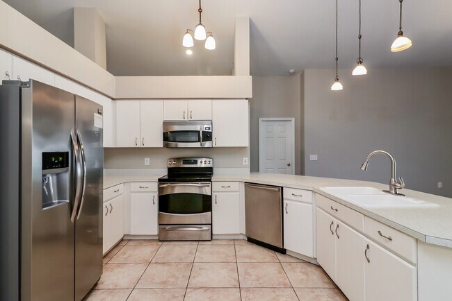 Building Photo - 1512 Baythorn Dr