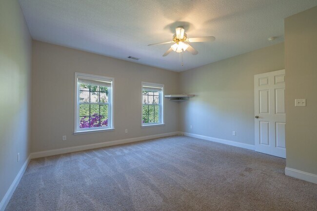 Foto del edificio - Beautiful 3 Bed/2 Bath Home in Seneca!