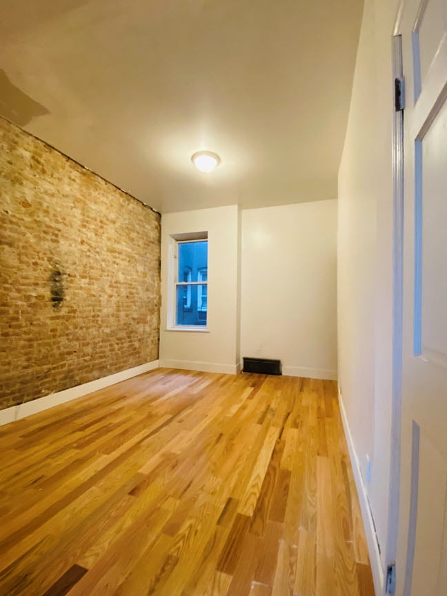 Building Photo - 273 Sumpter St