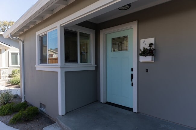 Building Photo - Remodeled Pacific Grove 2-Bedroom with Gourmet Kitchen