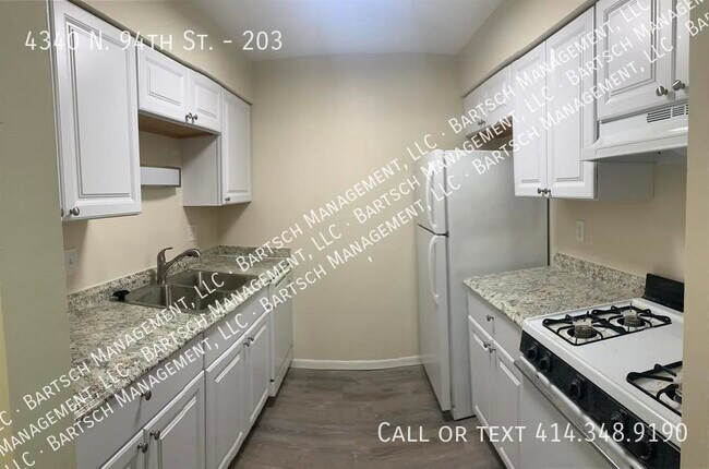 Building Photo - 4340 N 94th St