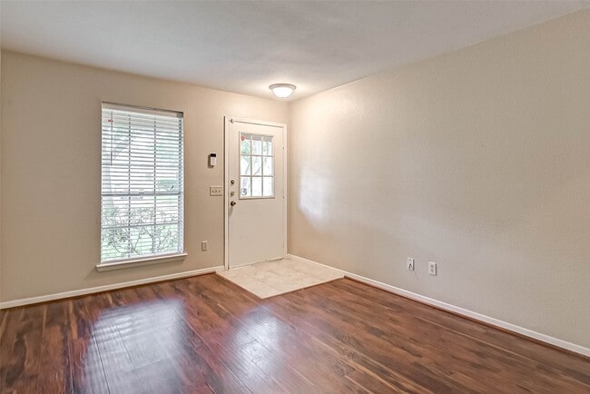 Foto del edificio - 4503 Ranger Run