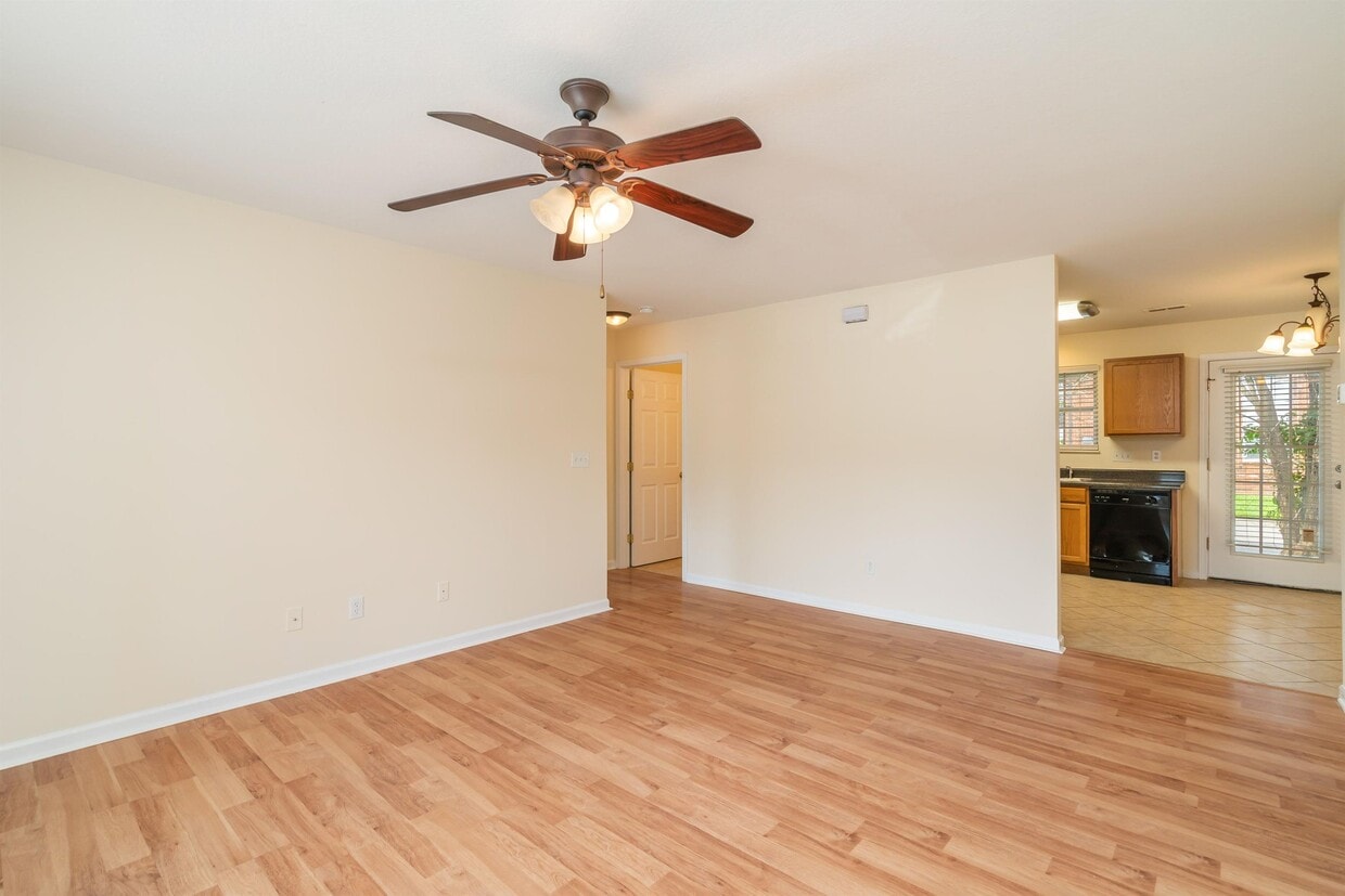 Photo - 1703 Maple View Way (Knoxville, TN)