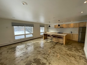 Building Photo - 1575 Cherboneau Pl