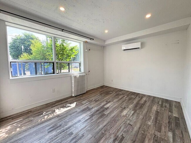 Photo du bâtiment - 1 E 35th St