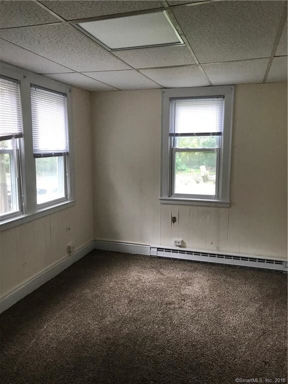 Building Photo - 37 Maple St