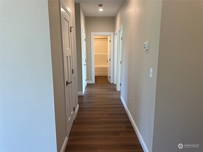 Building Photo - 3155 Sanderling Dr