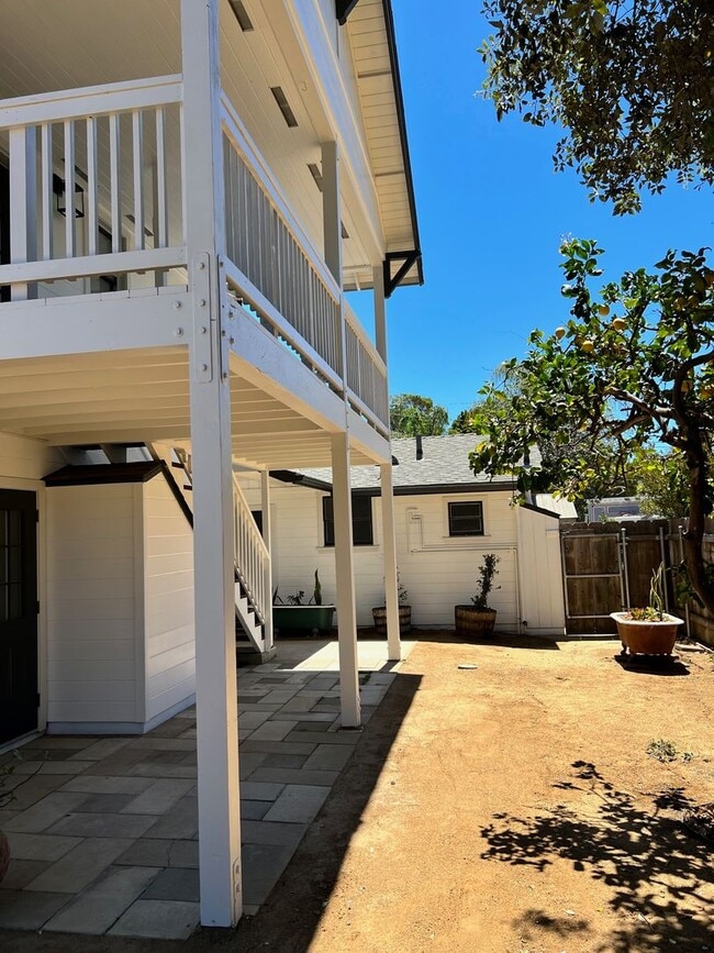 Building Photo - Mulberry Avenue