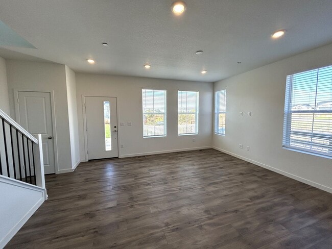 Building Photo - Beautiful New Build in the Heart of Timnat...